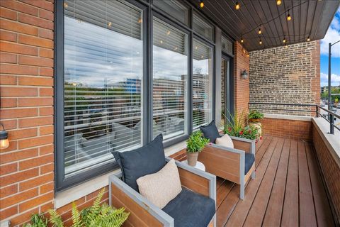 Tiny photo for 1954 N DAMEN Avenue #2, Chicago, IL 60647 (MLS # 12600568)