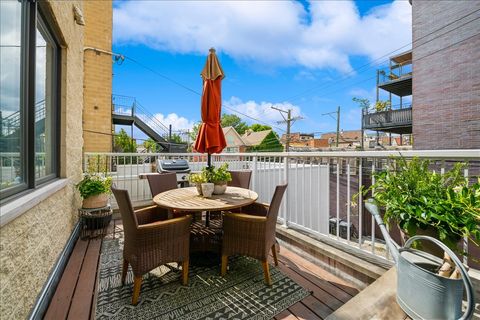 Tiny photo for 1954 N DAMEN Avenue #2, Chicago, IL 60647 (MLS # 12600568)