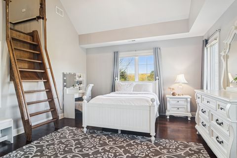 Tiny photo for 165 Haverton Way, North Barrington, IL 60010 (MLS # 12498974)