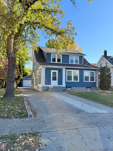 Tiny photo for 614 N Brinton Avenue, Dixon, IL 61021 (MLS # 12505738)