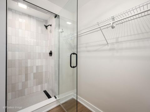 Tiny photo for 1414 W Sherwin Avenue #B, Chicago, IL 60626 (MLS # 12581051)