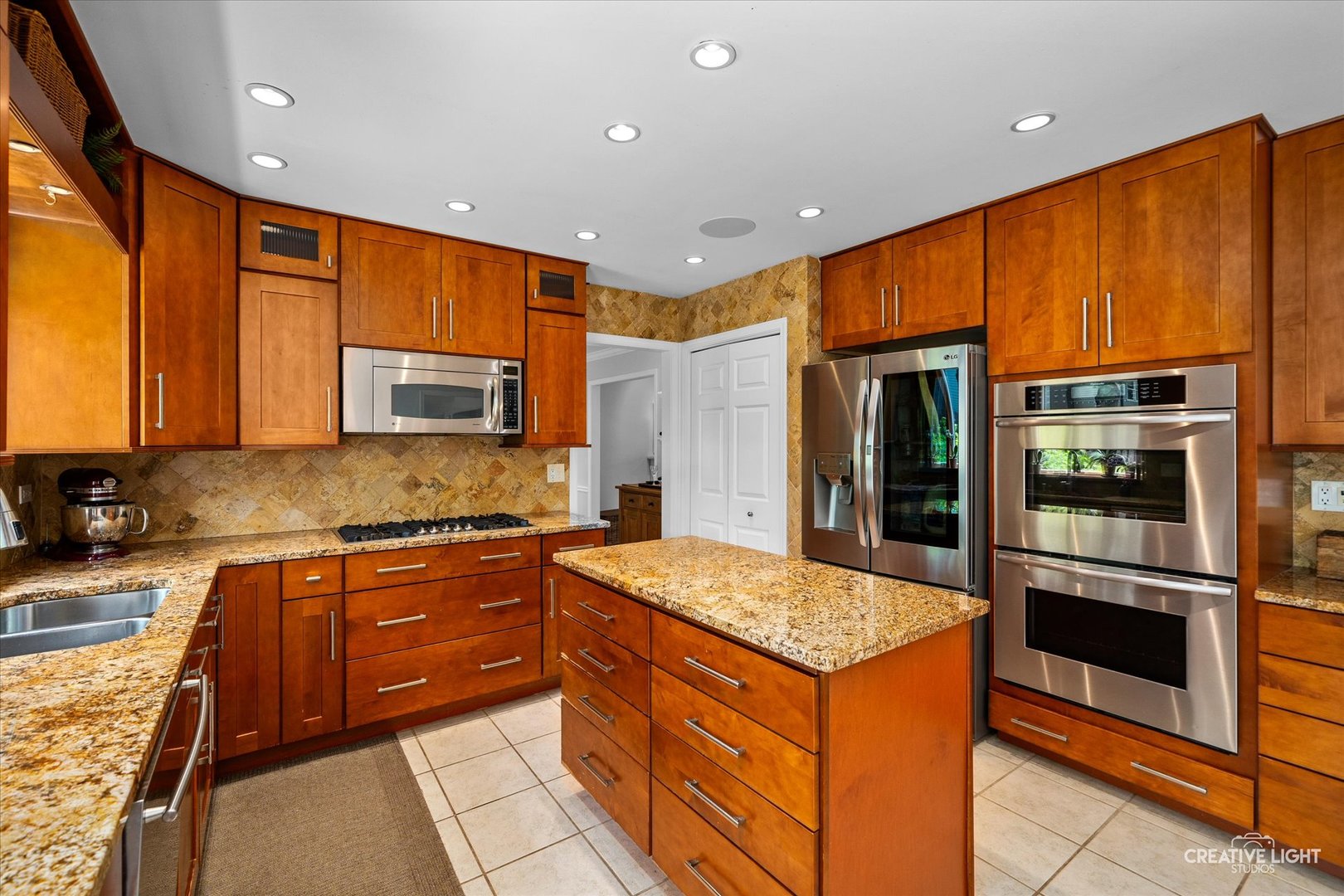 6382 Twin Oaks Lane