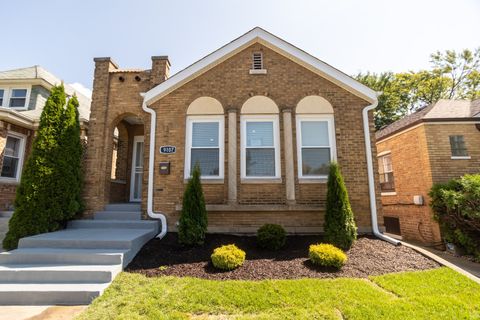 Photo of 9107 S Aberdeen Street, Chicago, IL 60620 (MLS # 12467436)
