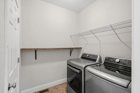 Tiny photo for 11 Oakley Drive, Leclaire, IA 52753 (MLS # 12700918)