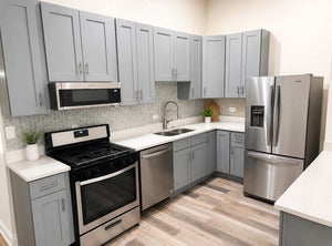 611 E 50th Place