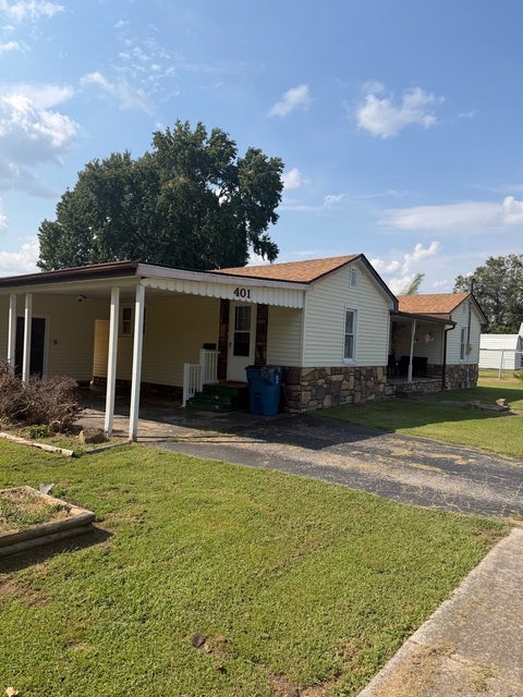Tiny photo for 401 N Mary Street, Sesser, IL 62884 (MLS # 12761921)