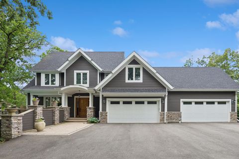 1124 Blackhawk Avenue McHenry IL 60051