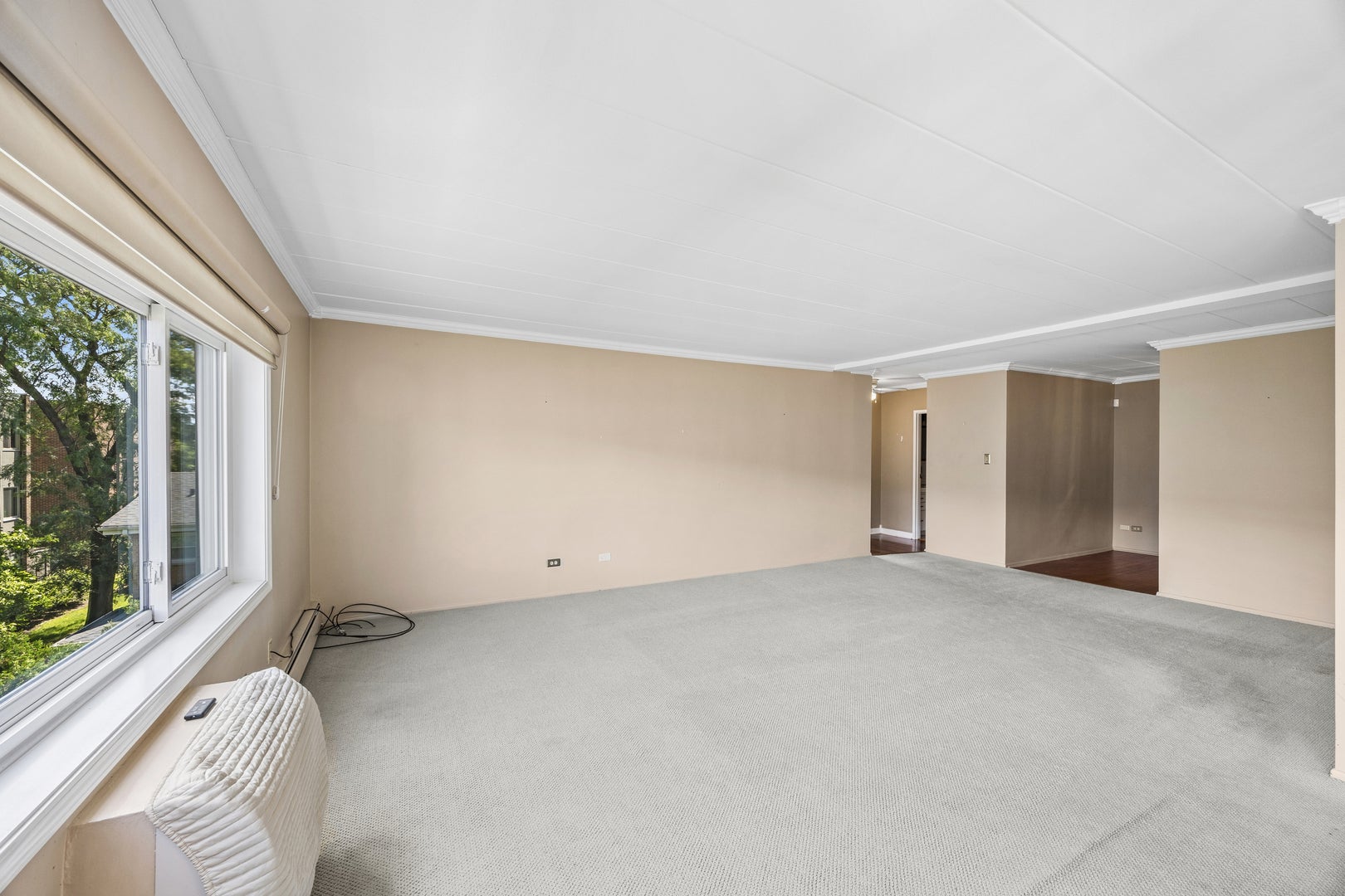 1139 Leavitt Avenue 305