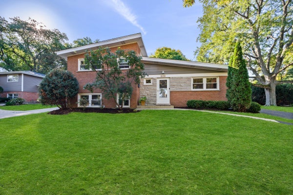 305 WILSHIRE DR W, WILMETTE, IL 60091 - Image 1f5eef737e97c261585e4391db2db9d9/116643301