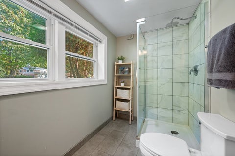 Tiny photo for 305 Wilshire Drive W, Wilmette, IL 60091 (MLS # 12787235)