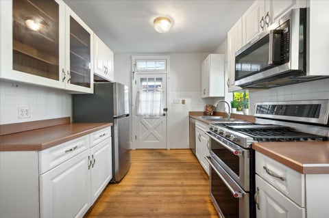 Tiny photo for 1213 Oakton Street, Evanston, IL 60202 (MLS # 12772616)