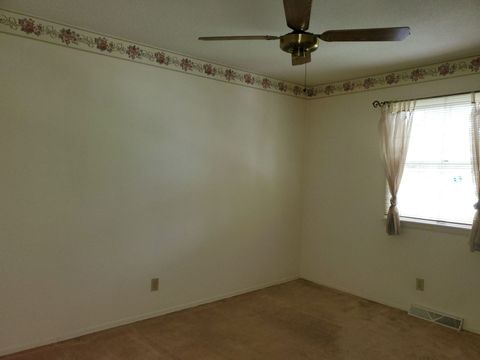 Tiny photo for 103 N Lark Lane, Carbondale, IL 62901 (MLS # 12629167)