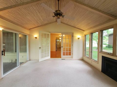Tiny photo for 103 N Lark Lane, Carbondale, IL 62901 (MLS # 12629167)