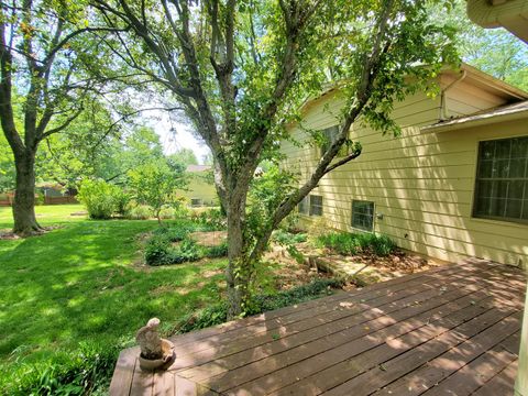 Tiny photo for 103 N Lark Lane, Carbondale, IL 62901 (MLS # 12629167)