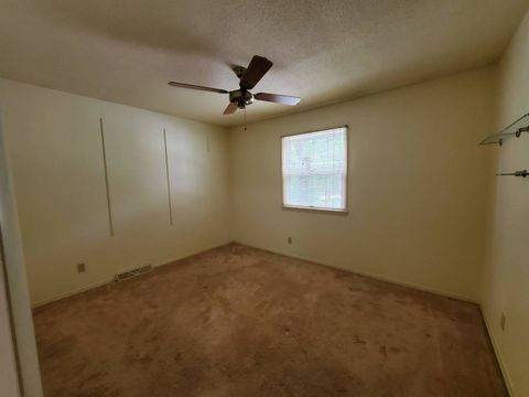Tiny photo for 103 N Lark Lane, Carbondale, IL 62901 (MLS # 12629167)