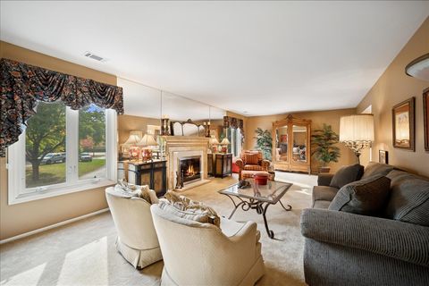 Tiny photo for 175 Lake Boulevard #301, Buffalo Grove, IL 60089 (MLS # 12505121)