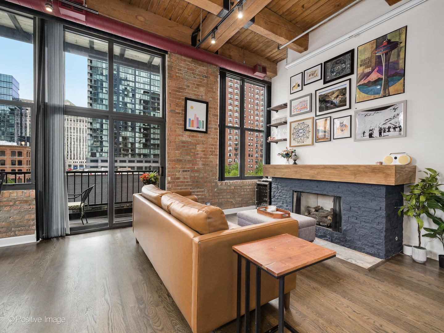 300 W Grand Avenue 403