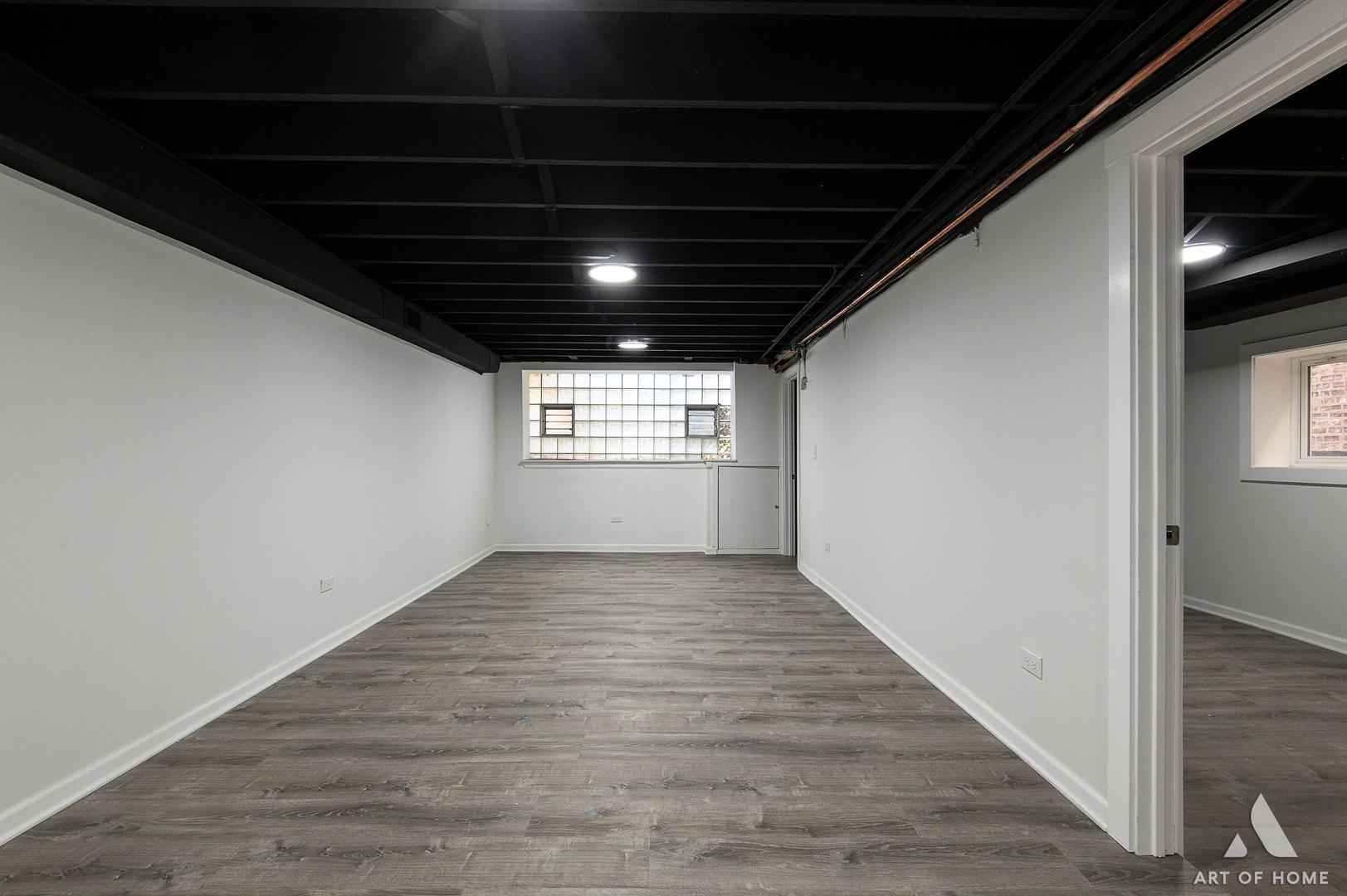 Berwyn, Illinois 60402, United States, 5 Bedrooms Bedrooms, ,3 BathroomsBathrooms,Residential,Active,241148