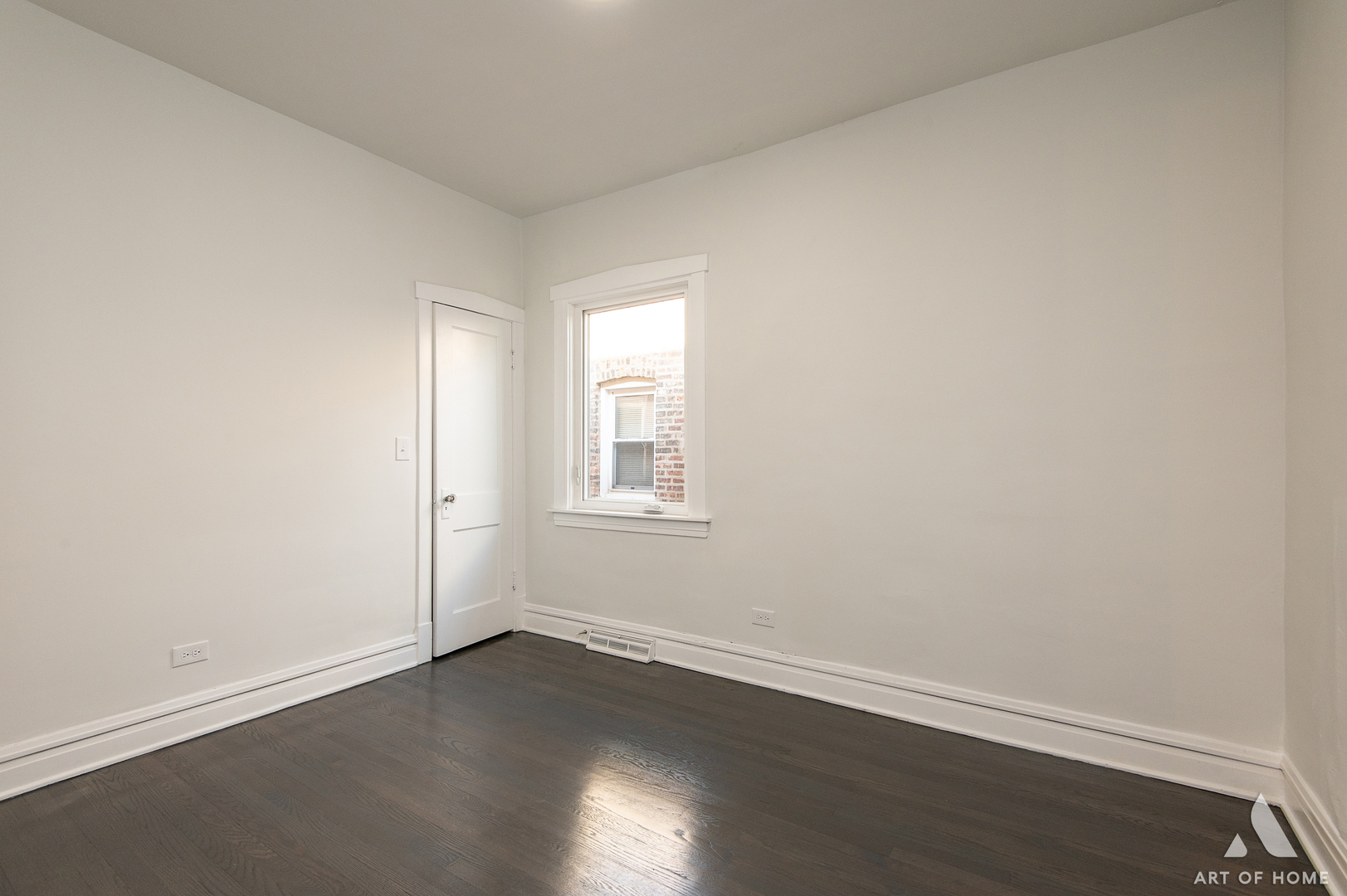 Berwyn, Illinois 60402, United States, 5 Bedrooms Bedrooms, ,3 BathroomsBathrooms,Residential,Active,241148