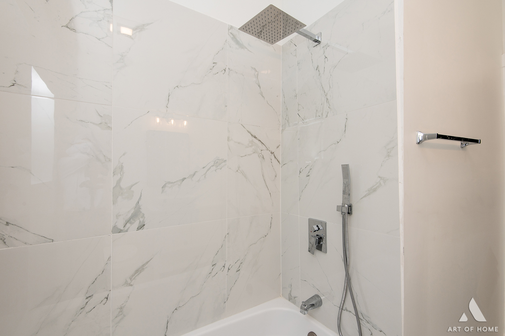 Berwyn, Illinois 60402, United States, 5 Bedrooms Bedrooms, ,3 BathroomsBathrooms,Residential,Active,241148