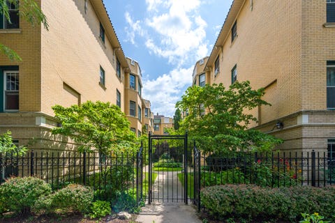 Tiny photo for 5515 N winthrop Avenue #2A, Chicago, IL 60640 (MLS # 12645539)