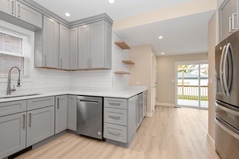 Tiny photo for 2848 N Mobile Avenue, Chicago, IL 60634 (MLS # 12516135)