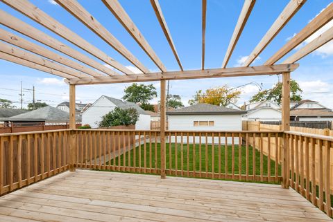 Tiny photo for 2848 N Mobile Avenue, Chicago, IL 60634 (MLS # 12516135)