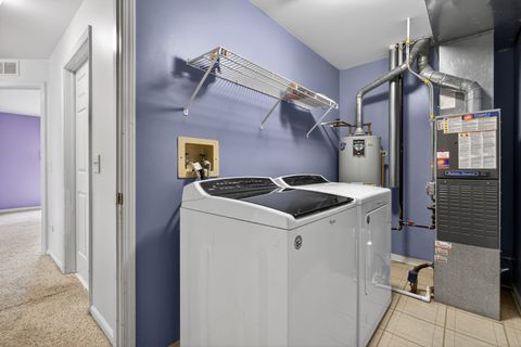 Tiny photo for 138 Concord Lane, Carol Stream, IL 60188 (MLS # 12617474)