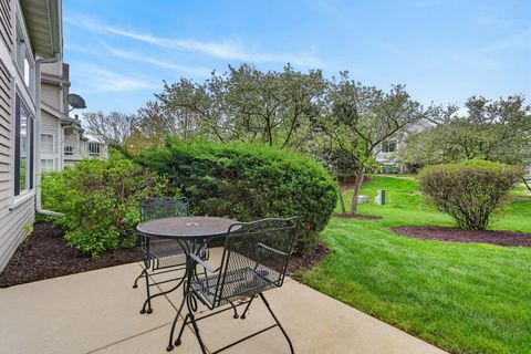 Tiny photo for 138 Concord Lane, Carol Stream, IL 60188 (MLS # 12617474)