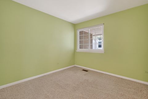 Tiny photo for 138 Concord Lane, Carol Stream, IL 60188 (MLS # 12617474)