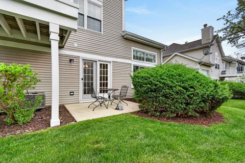 Tiny photo for 138 Concord Lane, Carol Stream, IL 60188 (MLS # 12617474)