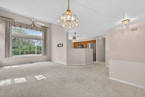 Tiny photo for 138 Concord Lane, Carol Stream, IL 60188 (MLS # 12617474)