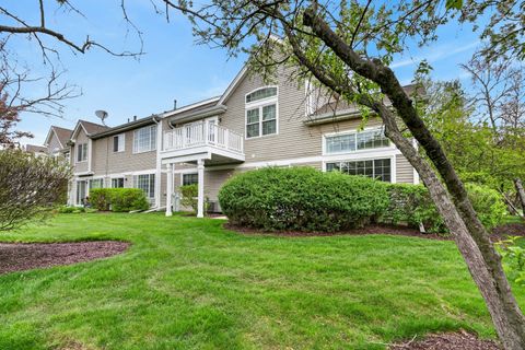 Tiny photo for 138 Concord Lane, Carol Stream, IL 60188 (MLS # 12617474)