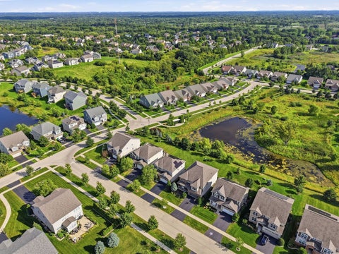 Tiny photo for 5 Palisades Boulevard, Hawthorn Woods, IL 60047 (MLS # 12729786)