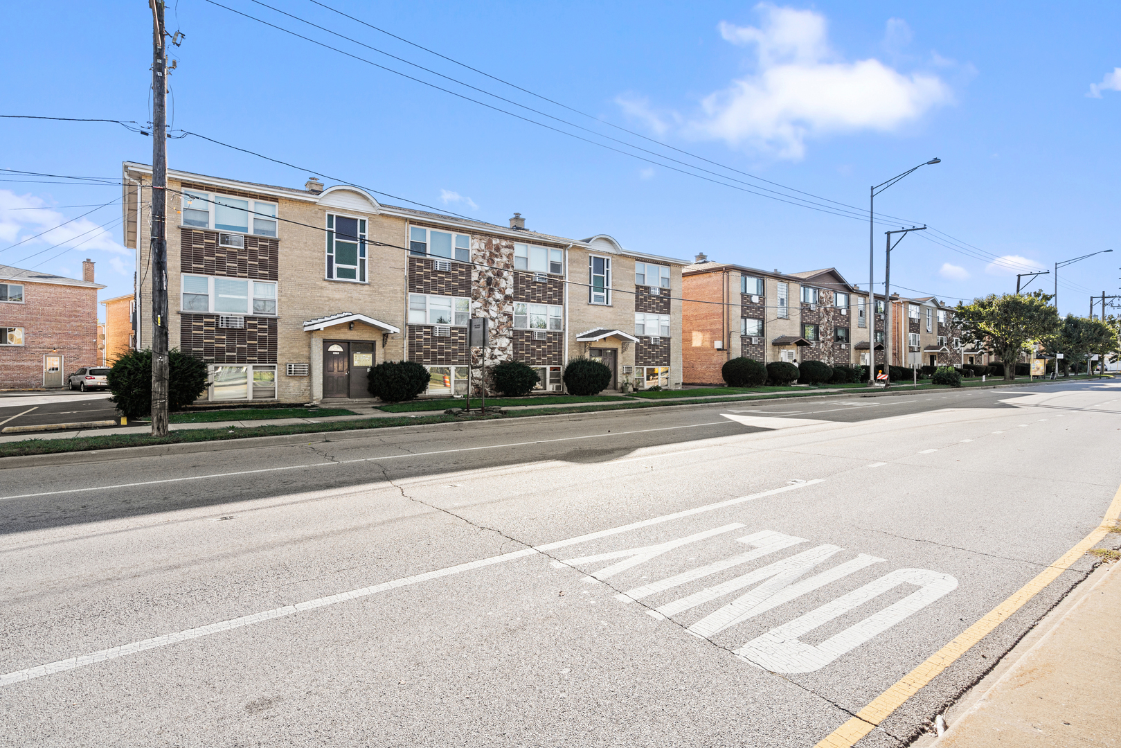 9231-9235 W Irving Park Road