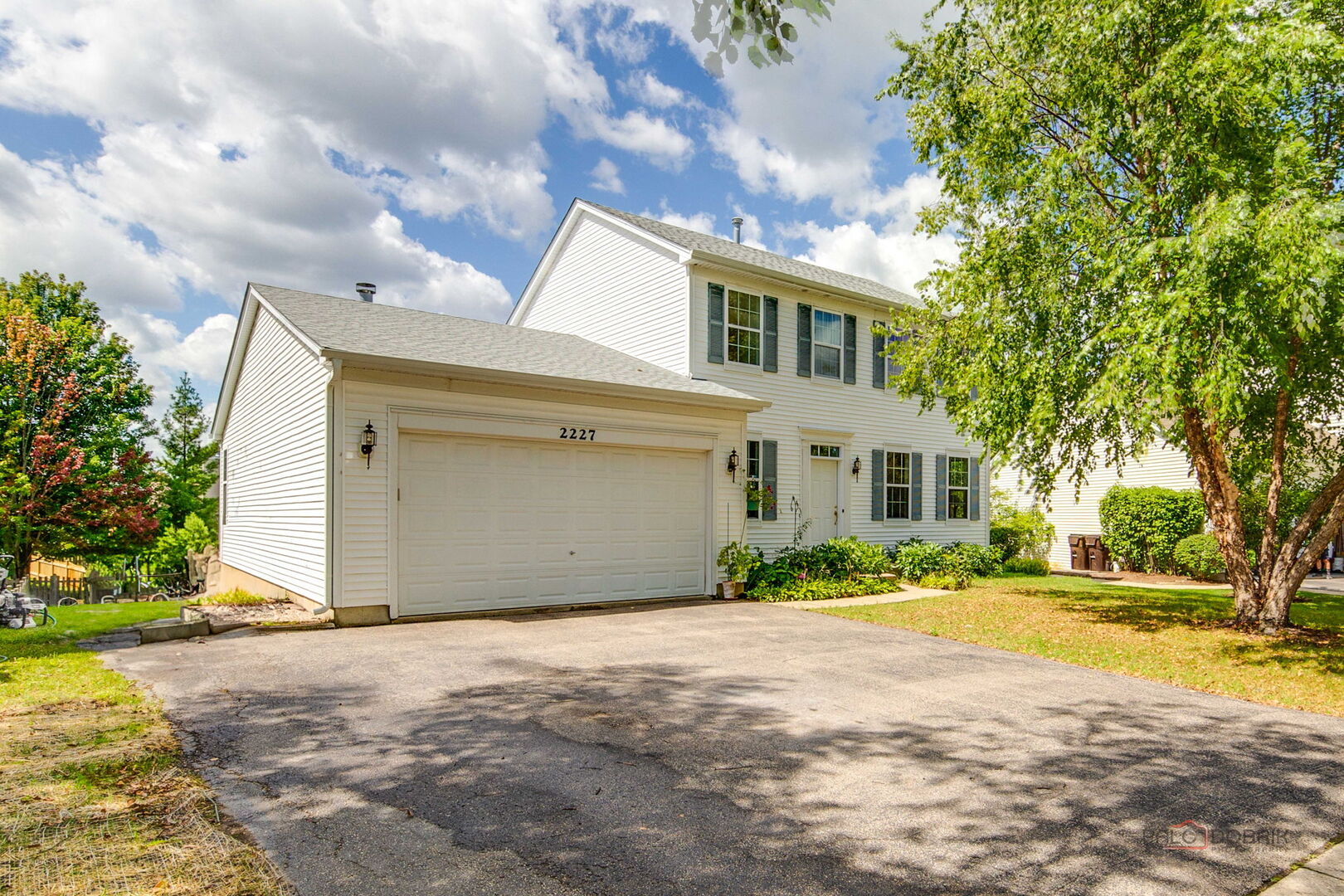 2227 Trailside Lane
