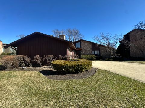 Photo of 3008 Rennes Court, Northbrook, IL 60062 (MLS # 12588469)