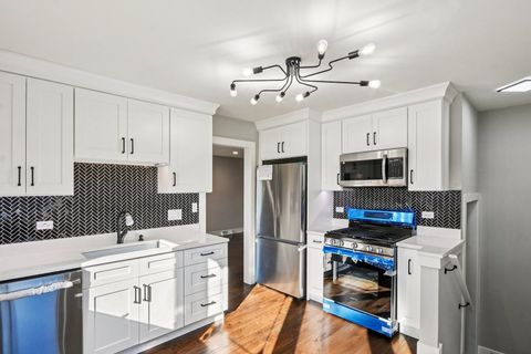 Tiny photo for 549 51ST Avenue, Bellwood, IL 60104 (MLS # 12474525)