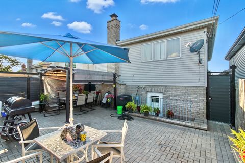 Tiny photo for 7051 W 64th Place, Chicago, IL 60638 (MLS # 12615536)