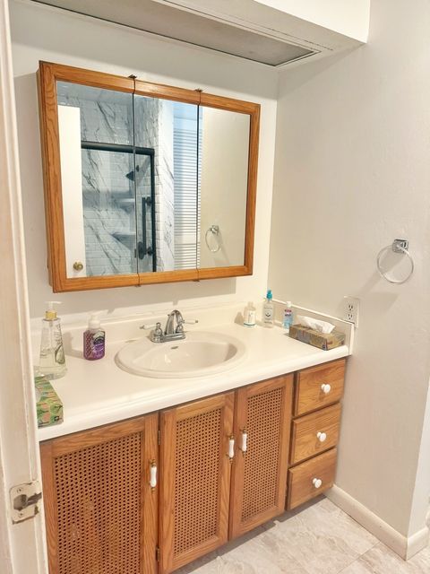 Tiny photo for 1604 North Avenue, Metropolis, IL 62960 (MLS # 12641308)