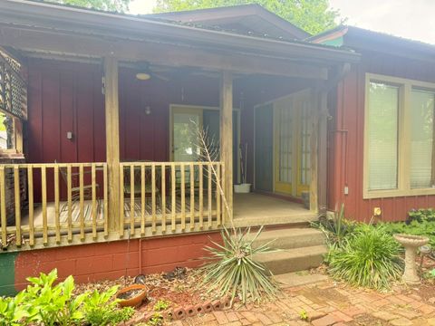Tiny photo for 1604 North Avenue, Metropolis, IL 62960 (MLS # 12641308)
