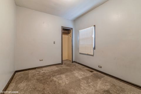 Tiny photo for 10052 S Lafayette Avenue, Chicago, IL 60628 (MLS # 12437751)