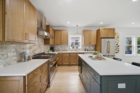 Tiny photo for 2262 W 109th Street, Chicago, IL 60643 (MLS # 12635815)