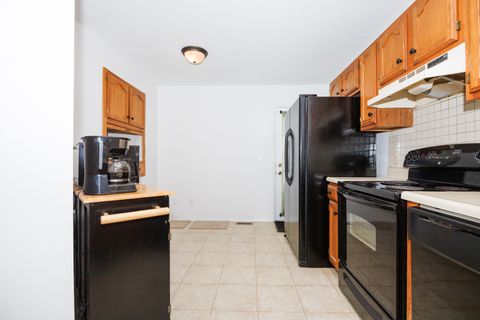 Tiny photo for 8 Spiria Court, Bloomington, IL 61701 (MLS # 12459881)