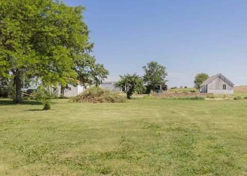 Tiny photo for 29058 E 2700 Street, Prophetstown, IL 61277 (MLS # 12663443)