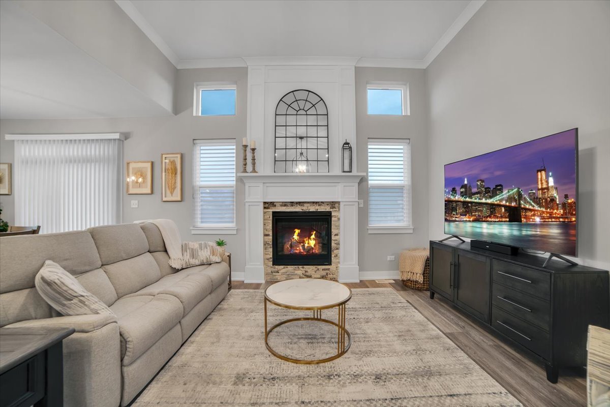 1352 Lacoma Court