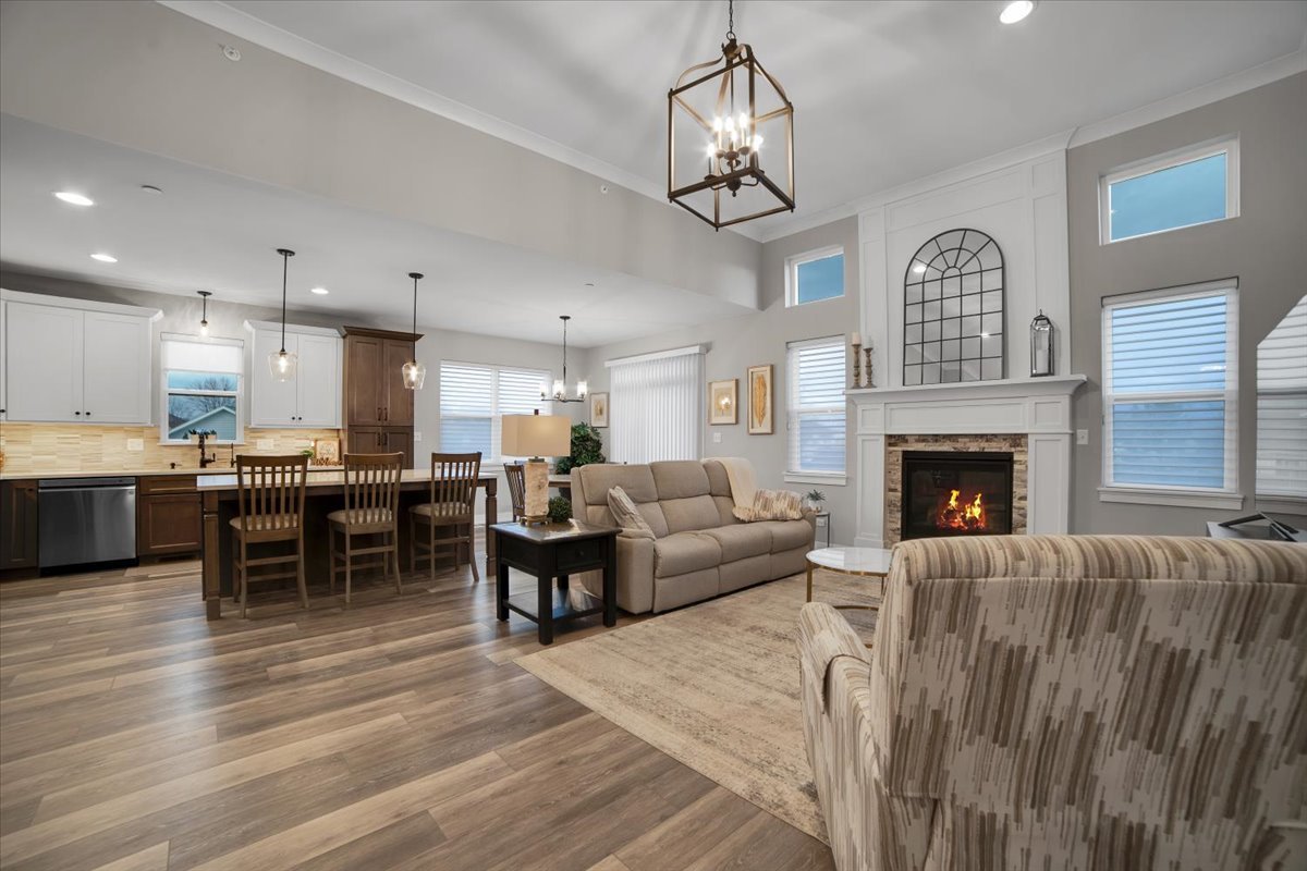 1352 Lacoma Court