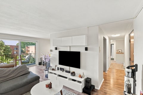 Tiny photo for 9724 S Karlov Avenue #304, Oak Lawn, IL 60453 (MLS # 12760923)