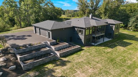 815 N English Settlement Avenue Burlington WI 53105