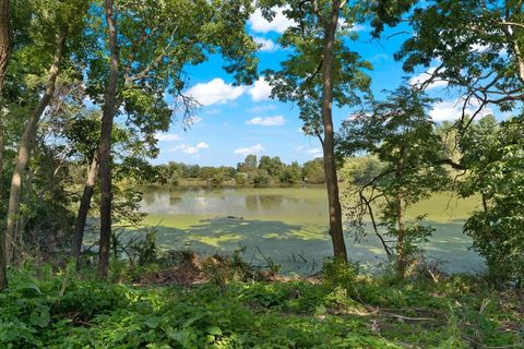 Tiny photo for 815 N English Settlement Avenue, Burlington, WI 53105 (MLS # 12461273)